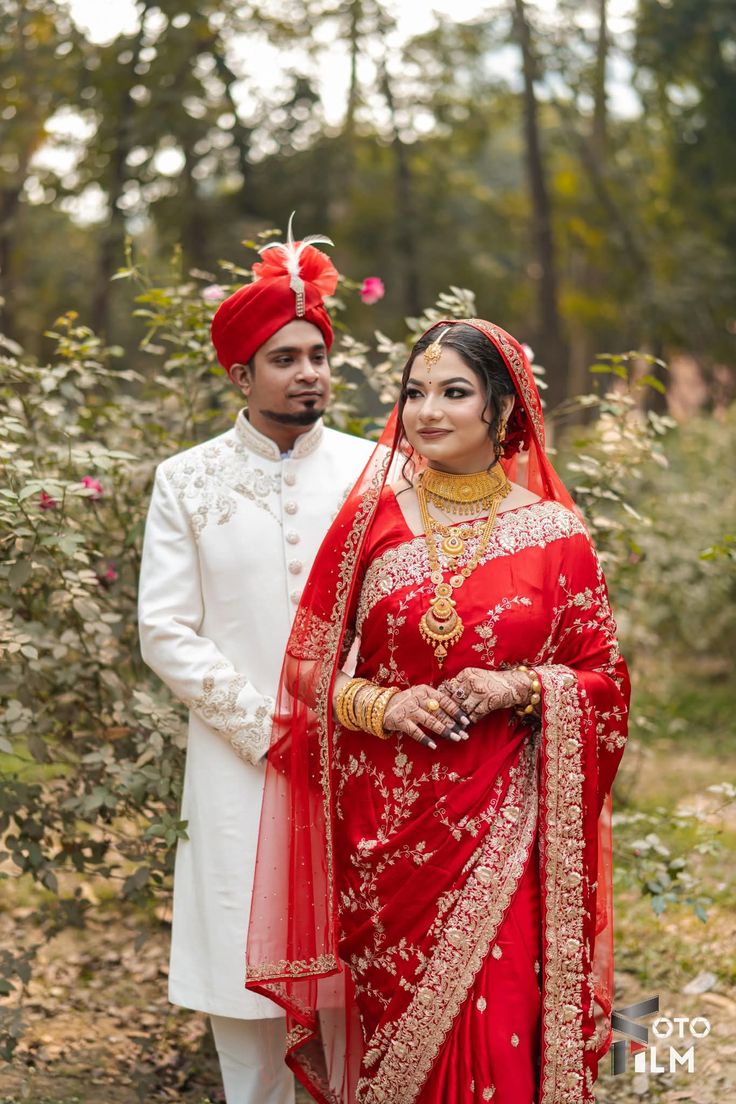 Choosing Between Early Excitement and Long-Term Compatibility